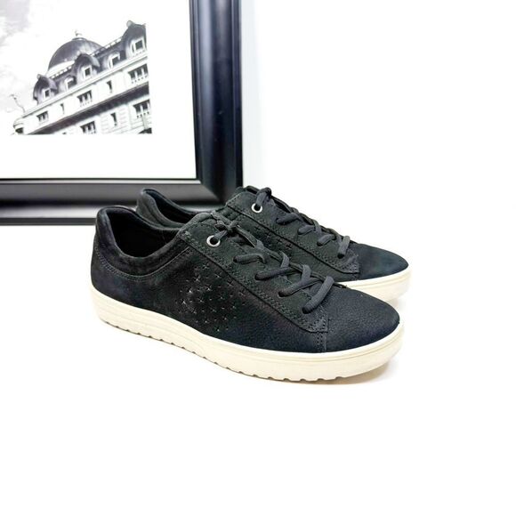 ECCO Women’s Soft 7 Black Leather Sneakers - Size 7 EU 38 - Casual Comfort! - Picture 1 of 8